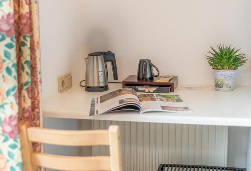 スタンダードシングルルーム, Appartement  Und Wellnesshotel Charlotte   3 Sterne Superior