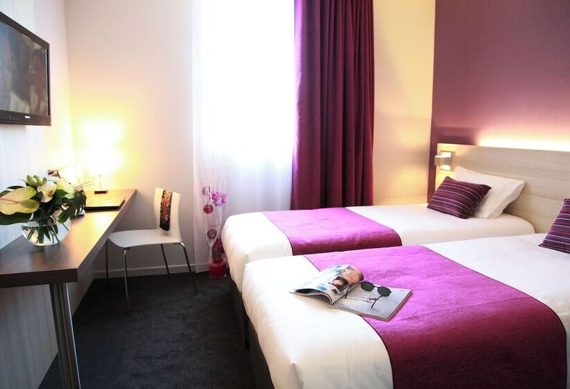 Номер Стандарт, Brit Hotel Vannes Theix