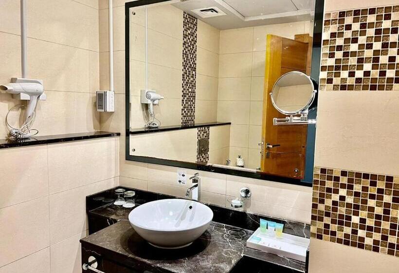 Номер Superior, Copthorne Hotel Sharjah