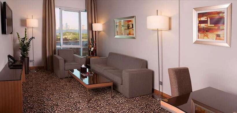 Президентский Люкс, Copthorne Hotel Sharjah