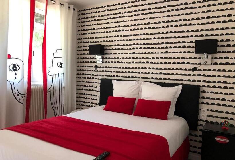 Номер Стандарт, Hôtel Concorde