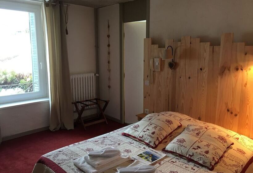 Номер Стандарт, Hôtel Le Dauphin