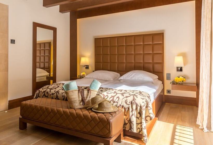 Номер Стандарт, Castell Son Claret   The Leading Hotels Of The World