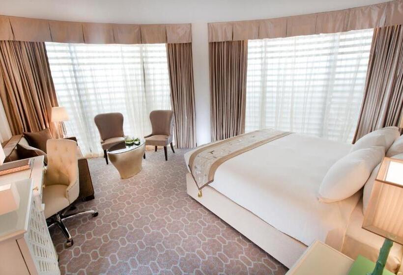 Студия Стандарт, Dorsett Shepherds Bush London