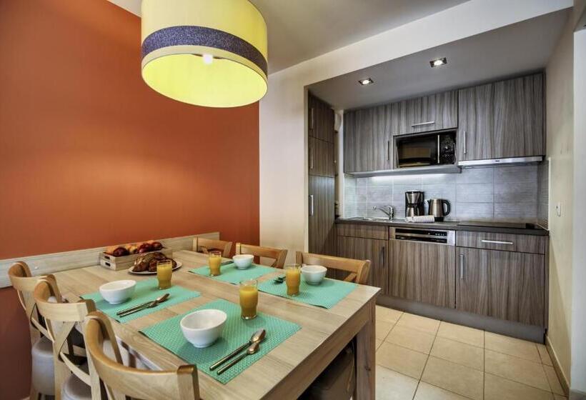 Апартаменты 2 Спальни с Балконом, Residence Pierre & Vacances Premium Julia Augusta