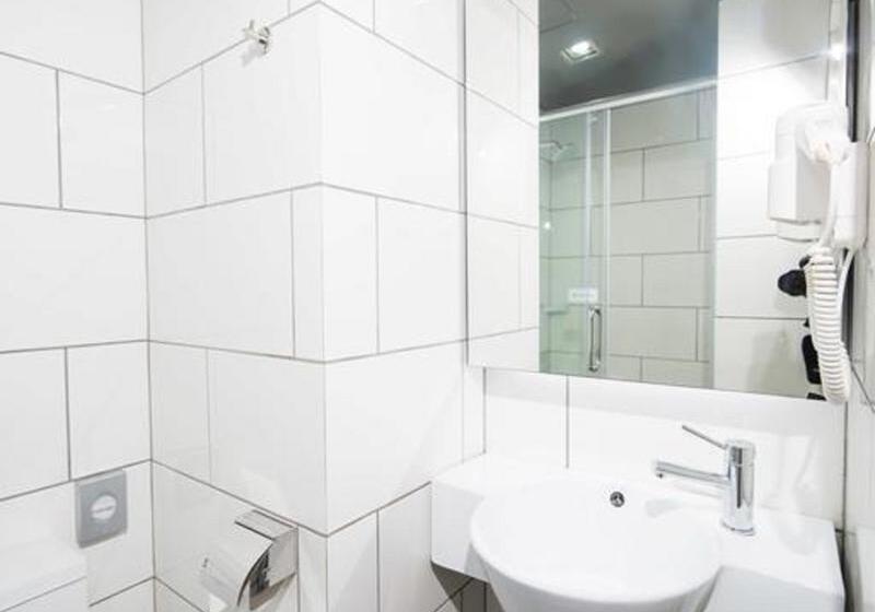Четырехместный Номер Стандарт, Tune Hotel Klia   Klia2