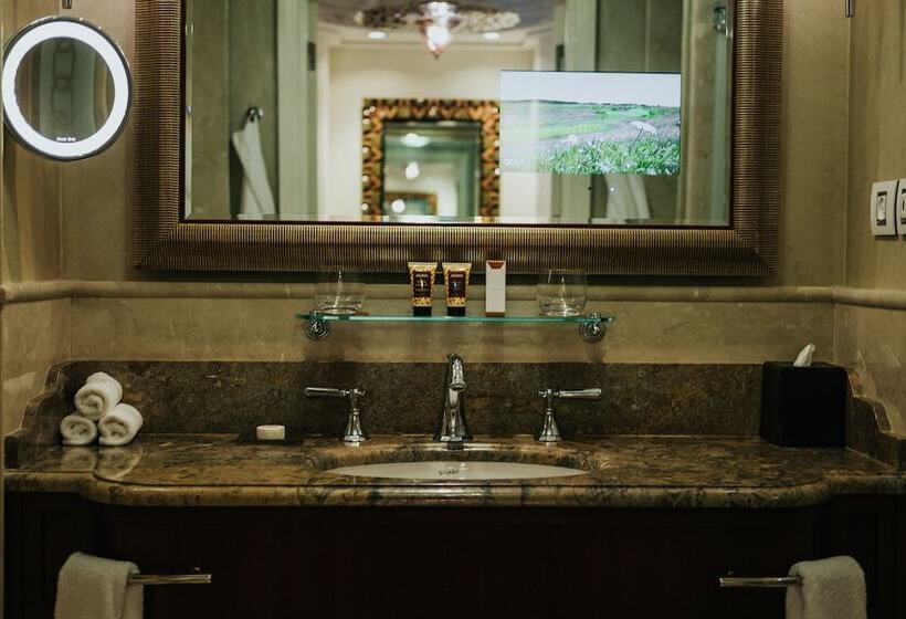 חדר סופריור, Waldorf Astoria Jerusalem