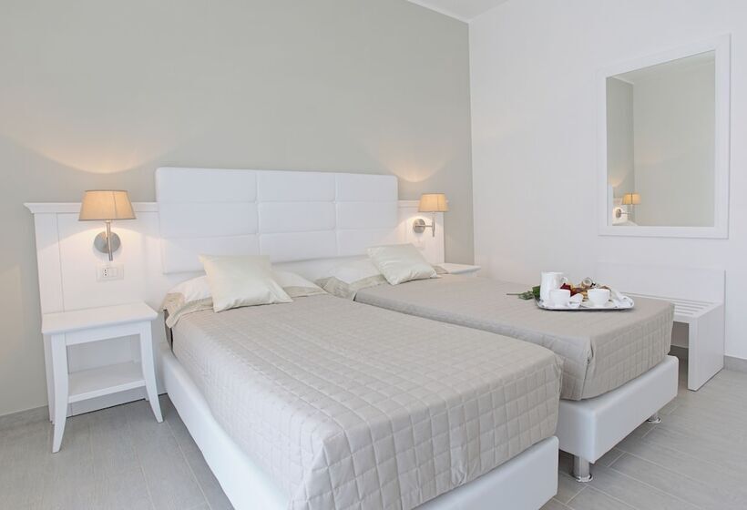 Семейный Номер Deluxe, Scala Dei Turchi Resort