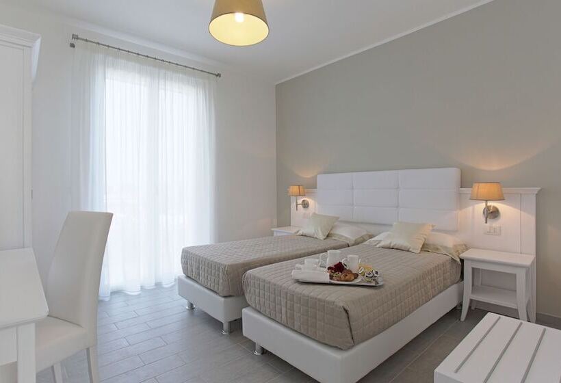 Семейный Номер Deluxe, Scala Dei Turchi Resort