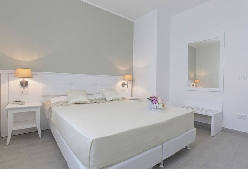 Трехместный Номер Superior, Scala Dei Turchi Resort