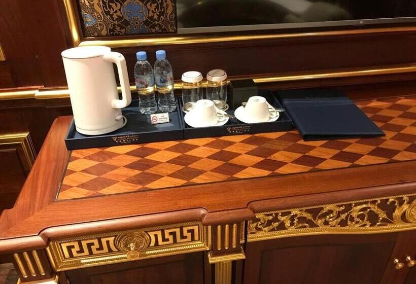 مجموعه ویستا شهر, V V Hotel Battambang