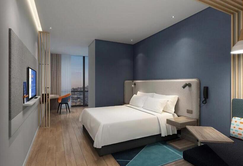 Номер Стандарт Кровать Кинг Адаптированный для Инвалидов, Holiday Inn Express Yangjiang City Center, An Ihg