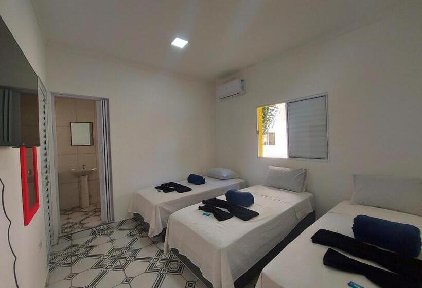 חדר סטנדרט לשלושה, Hospedaria