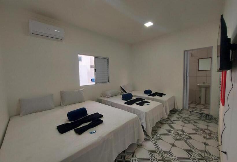 חדר סטנדרט לארבעה, Hospedaria