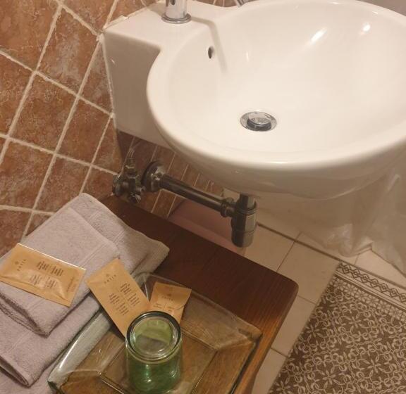 Номер Стандарт, Helga S House  Una Finestra Sul Borgo