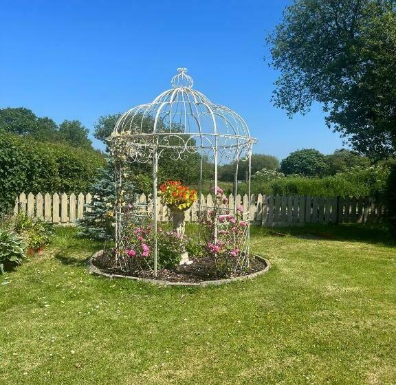 디럭스 룸, Broadmoor Farm