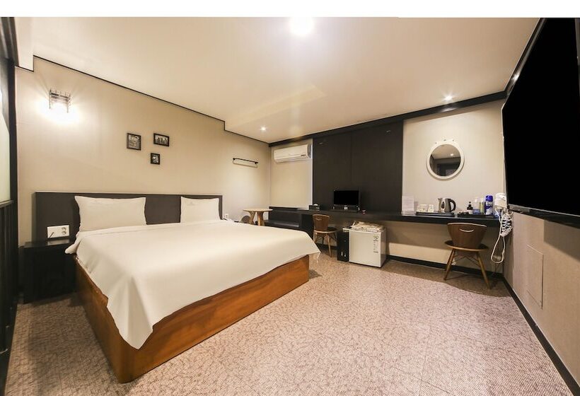 Номер Deluxe, Elysee