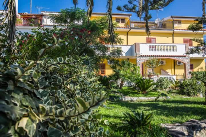 Апартаменты 1 Спальня с Террасой, B&b Casa Cosmano