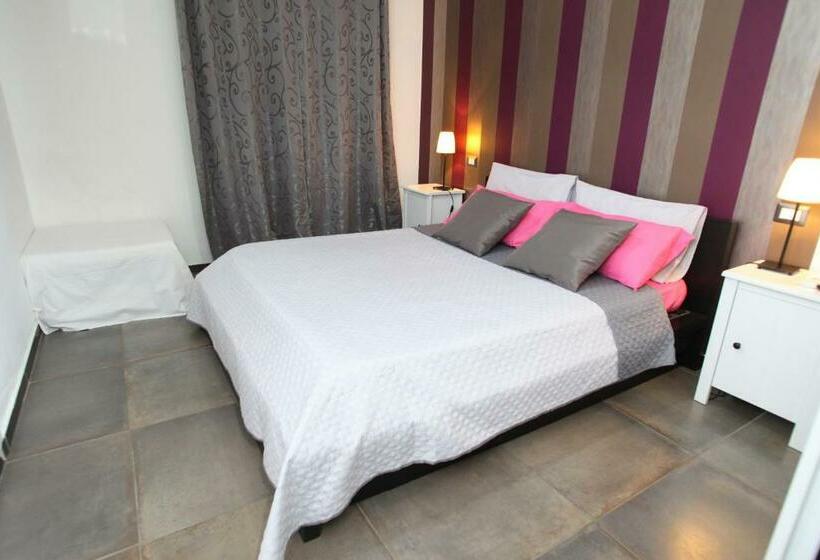 Номер Стандарт, Golden Mile B&b