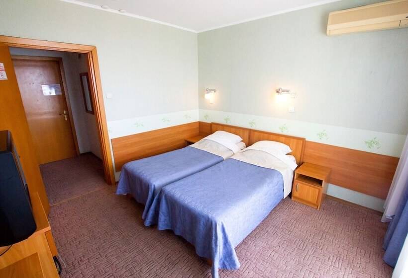 اتاق استاندارد با چشم‌انداز دریا, Magadan Health Resort