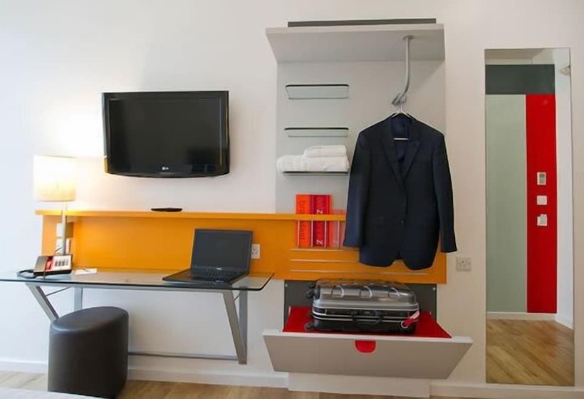 Номер Стандарт, Sleeperz Hotel Newcastle
