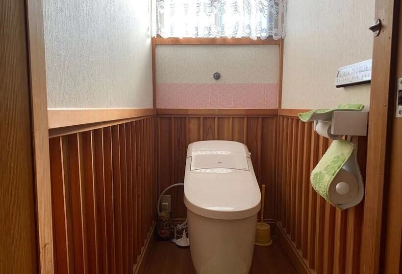 Семейный Номер, Guest House En
