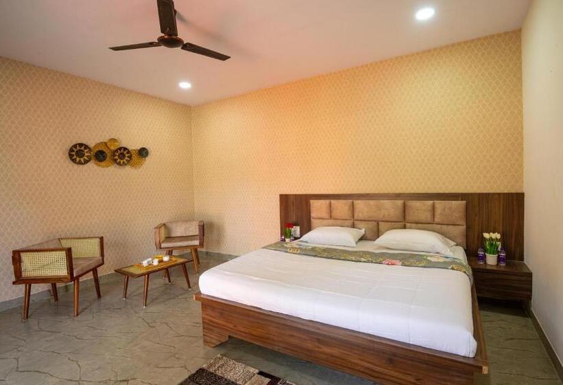 Номер Deluxe Вид на Сад, Takshshila Park And Resorts