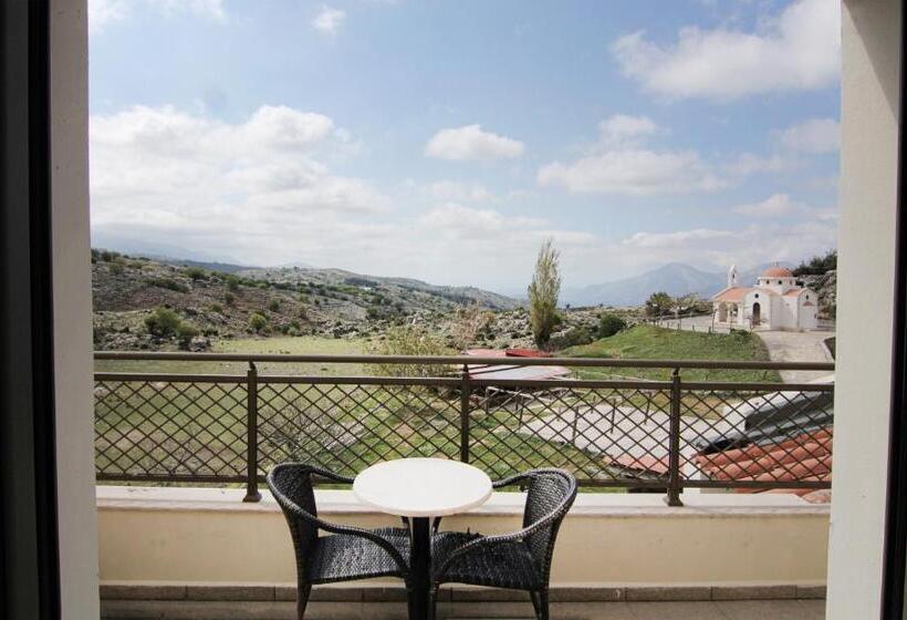 سوئیت جونیور با چشم‌انداز کوهستان, Delina Mountain Resort