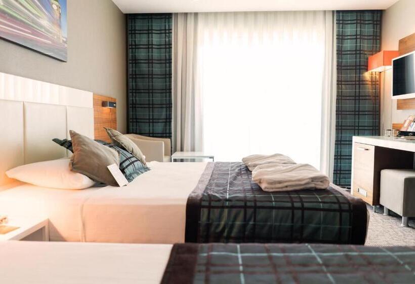 Трехместный Номер Стандарт Боковой Вид на Море, White City Resort Hotel   Ultra All Inclusive