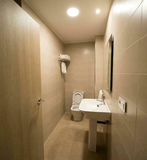 Номер Стандарт, Hostal Martínez