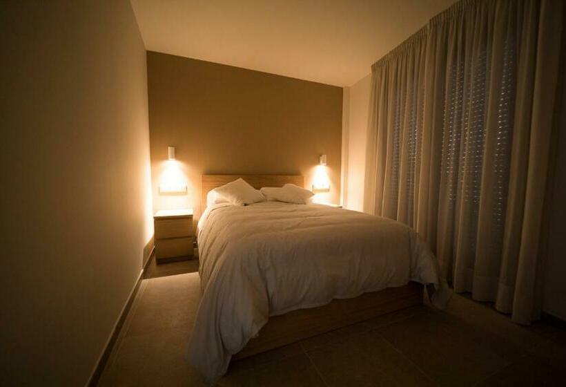 Номер Стандарт, Hostal Martínez
