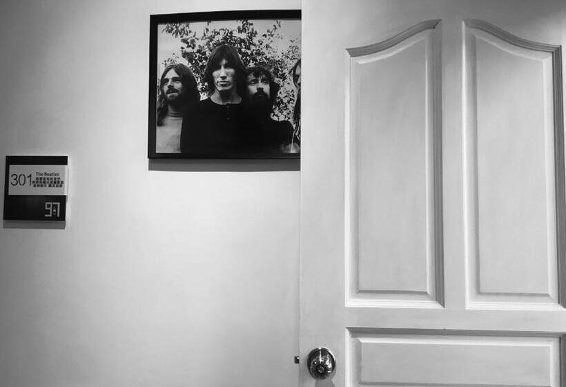 Номер Deluxe, 97 Rock Hostel