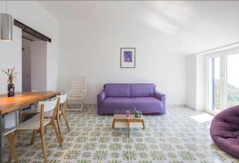 オーシャンビューデラックスルーム, Casa Flora B&b