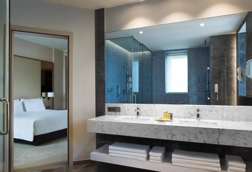 オーシャンビュースイート, Istanbul Marriott Hotel Sisli