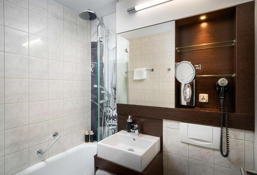 Номер Стандарт, Rilano 24/7 Hotel München