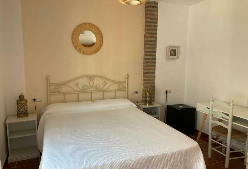 غرفة قياسية مزوَّدة بشُرفة, Hostal San Juan
