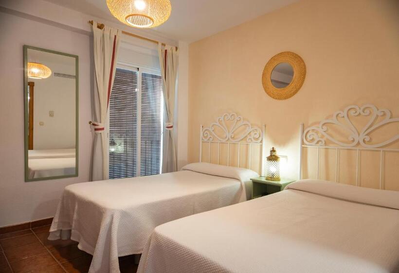 غرفة قياسية مزوَّدة بشُرفة, Hostal San Juan
