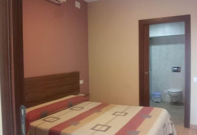 스탠다드 룸, Hostal Tarik