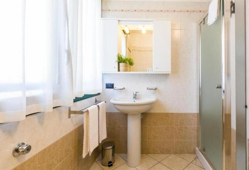 Estúdio Standard, Casa Temporanea