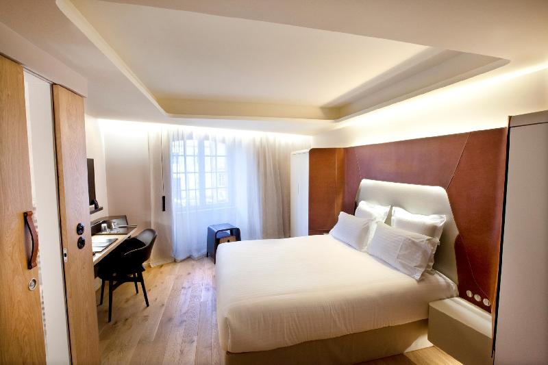 اتاق لوکس, Les Haras