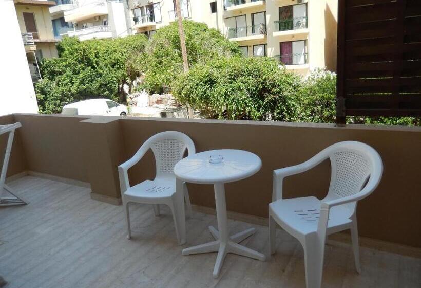 Студио Economy, Aloe Apartments