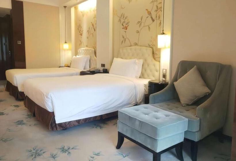 Номер Superior, Ramada Plaza Qiandeng Kunshan