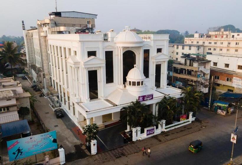 豪华房间, Royal Orchid Central Shimoga