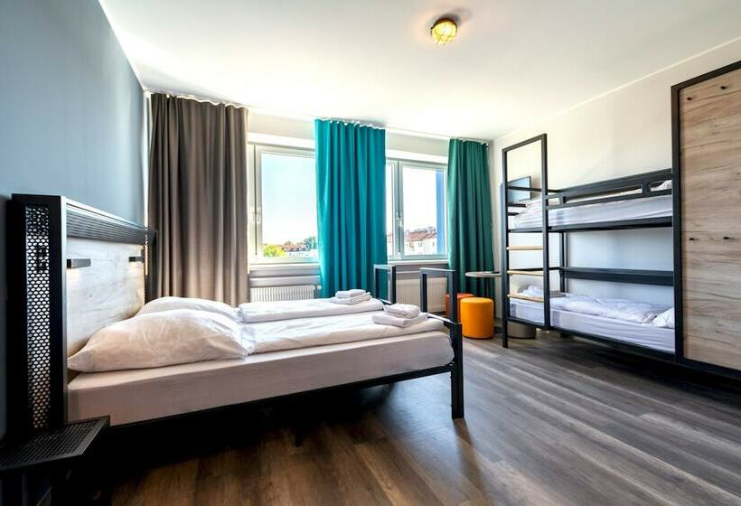 Семейный Номер, a&o München Laim