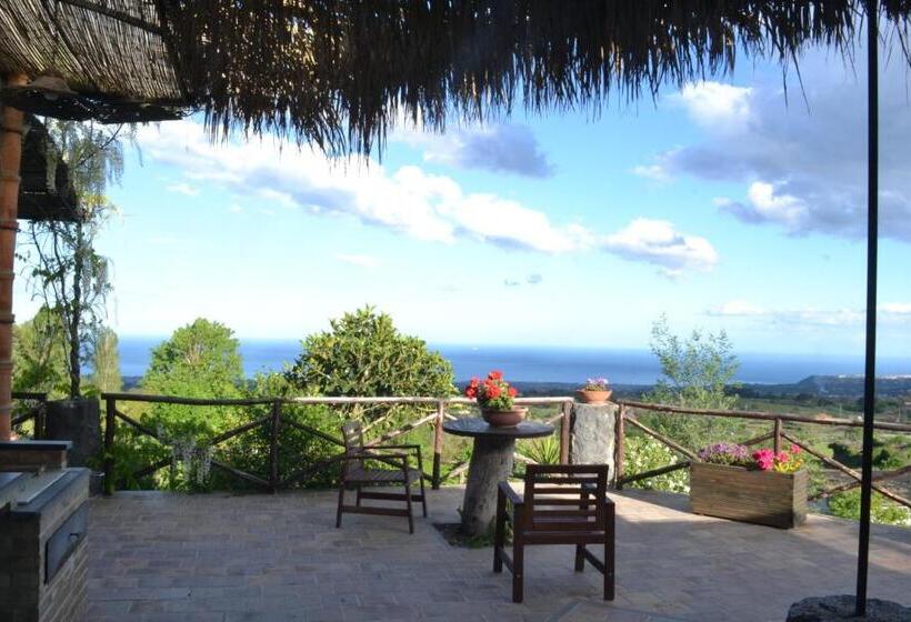 オーシャンビュースタンダードルームバルコニー付き, Alberto S Mt.etna B&b