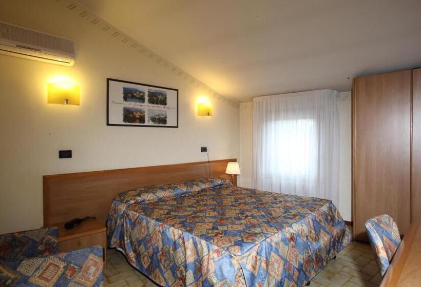 标准间, Albergo Alla Campana