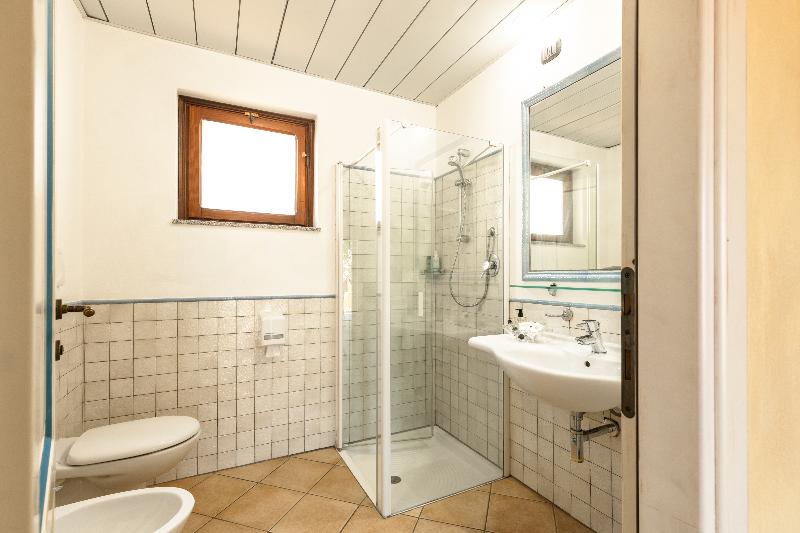 غرفة عائلية مطلّة علي الحديقة, Club Saraceno   Bovis Hotels