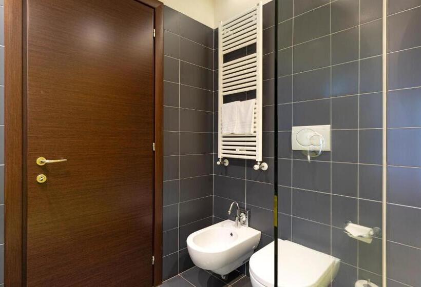 Номер Стандарт, B&b Hotel Malpensa Lago Maggiore