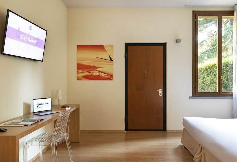 Номер Стандарт, B&b Hotel Malpensa Lago Maggiore