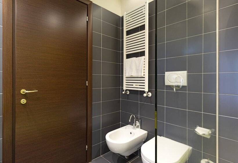 Номер Стандарт, B&b Hotel Malpensa Lago Maggiore